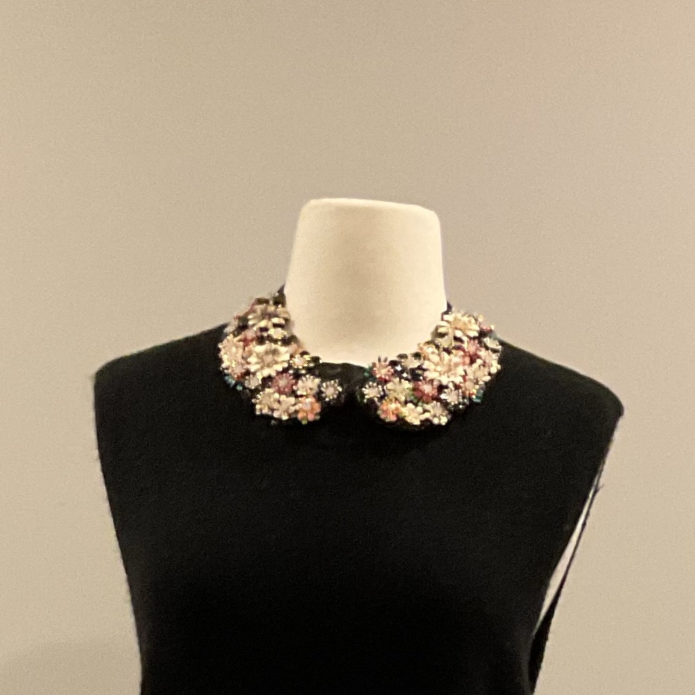 Floral Collar from Anne Fontaine